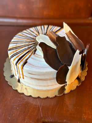 Small Fawning for Autumn Cake *Cake of the Month