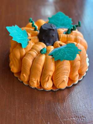 Small Pumpkin Cake *Cake of the Month